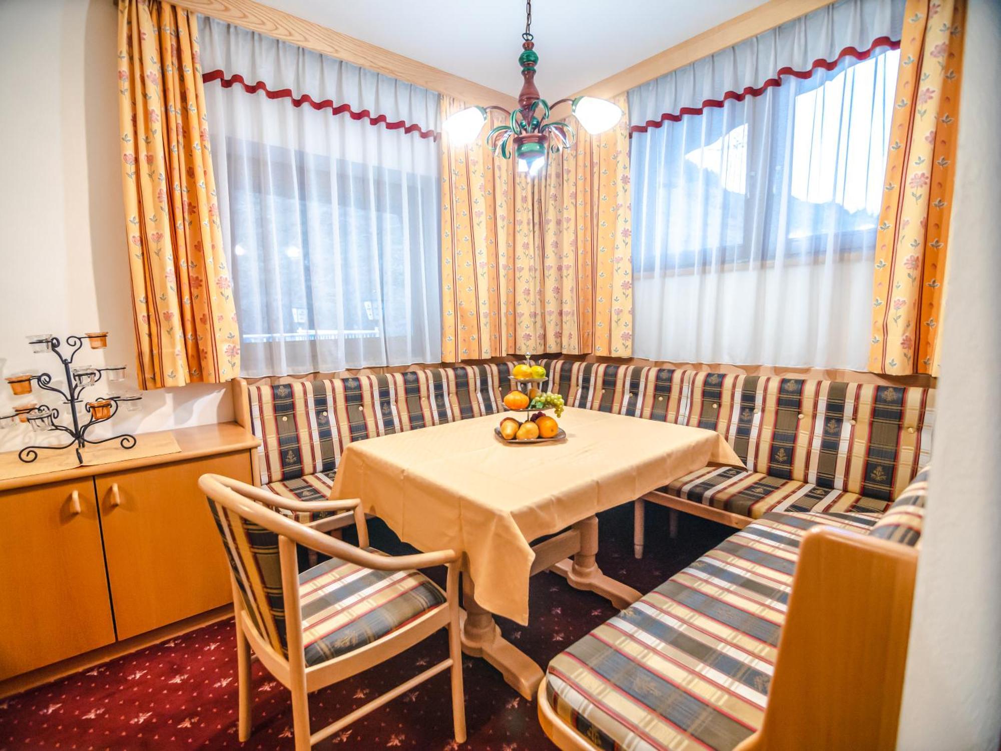 Hotel Andrea 3 Герлос Стая снимка